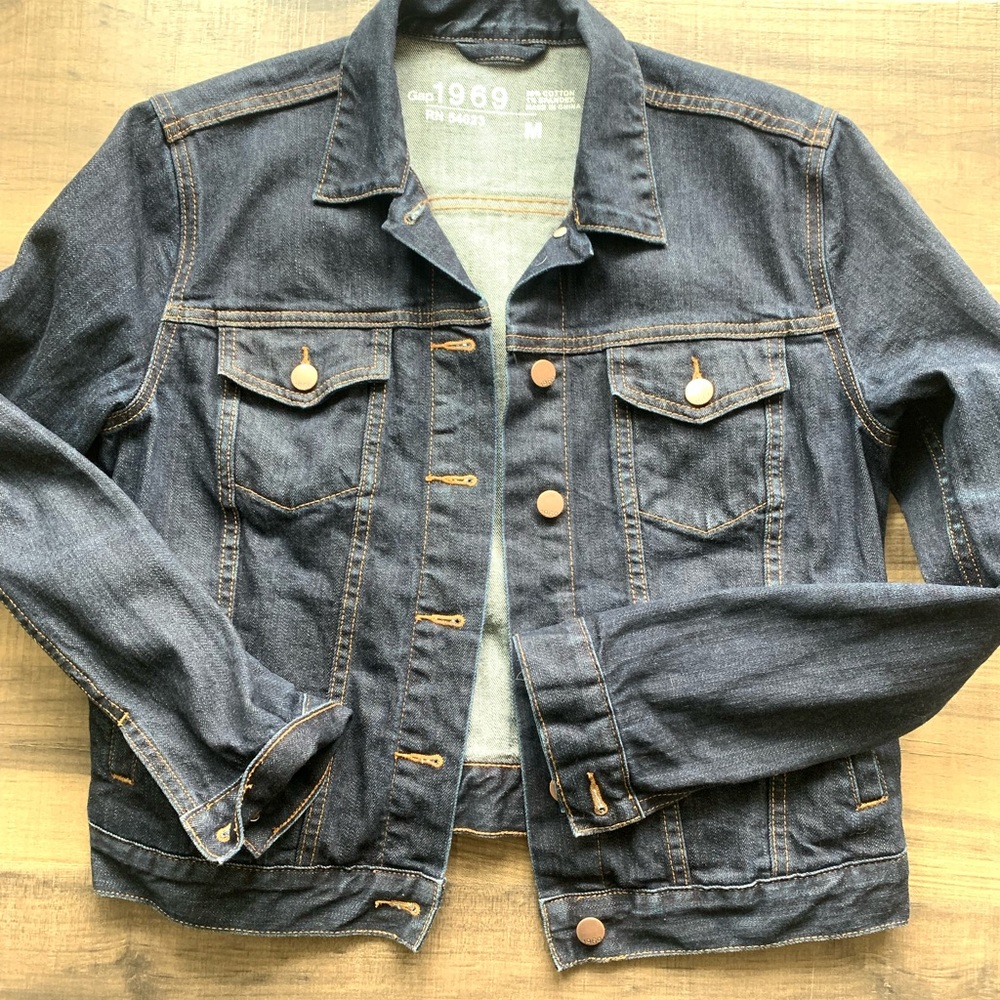 Gap Jean jacket Size M